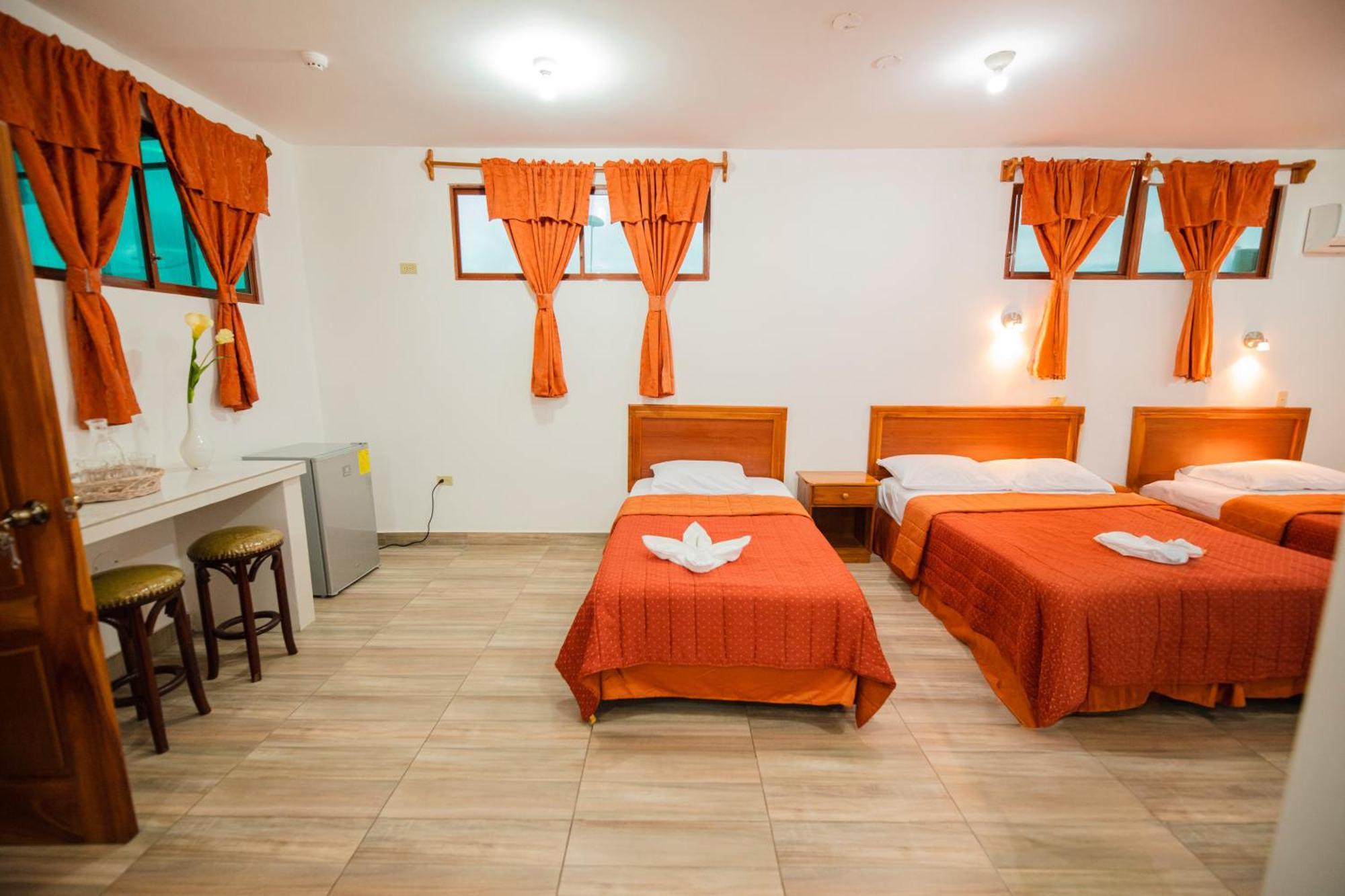 Suites En El Centro Puerto Ayora  Dış mekan fotoğraf