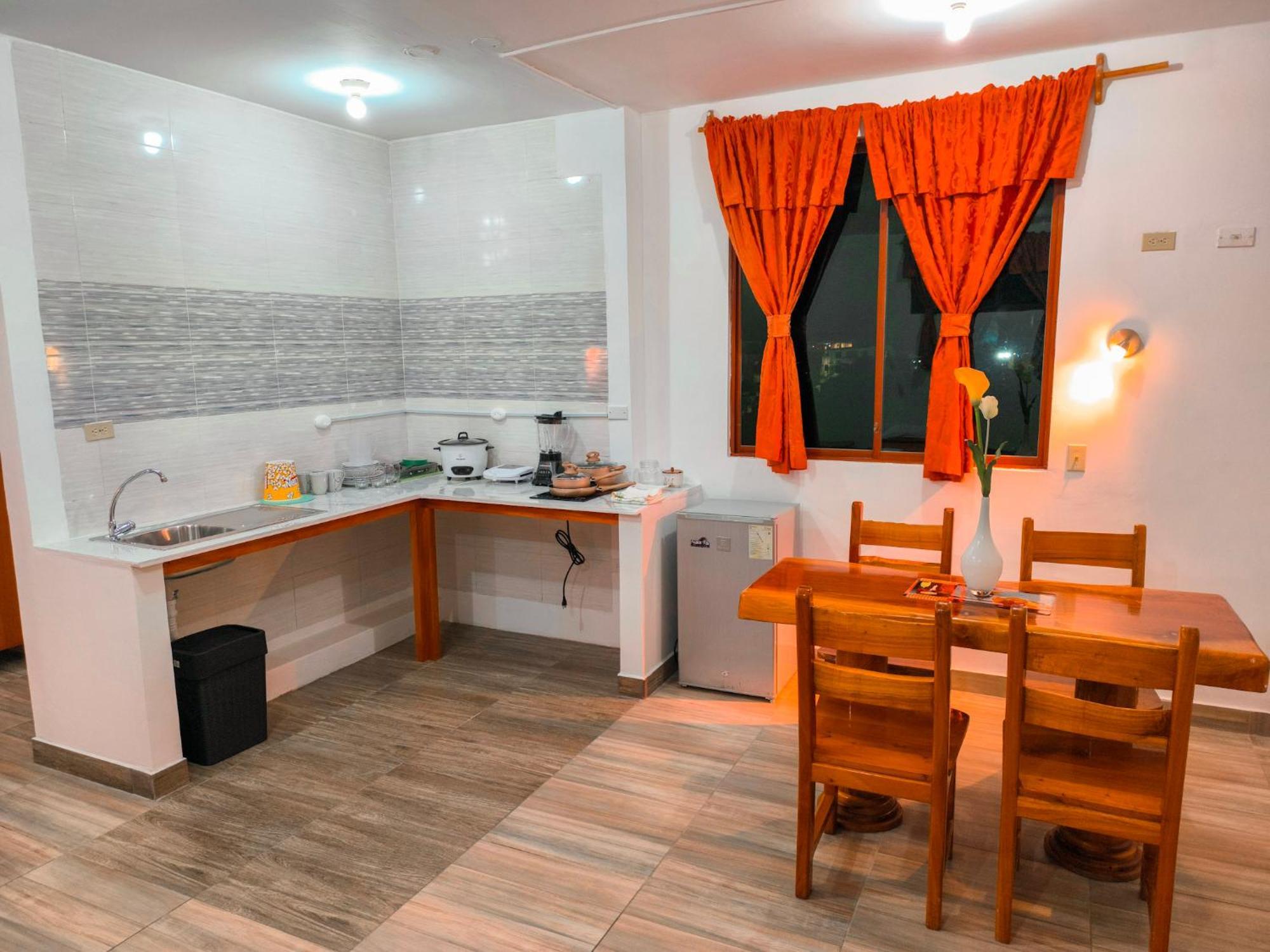 Suites En El Centro Puerto Ayora  Dış mekan fotoğraf